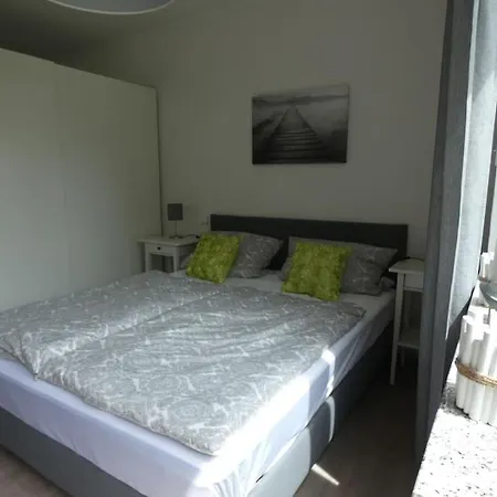 Ruhiges Garten-studio Chiara Gstadt Laeufers Chiemsee Apartman Gstadt am Chiemsee