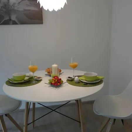 Ruhiges Garten-studio Chiara Gstadt Laeufers Chiemsee Apartment *